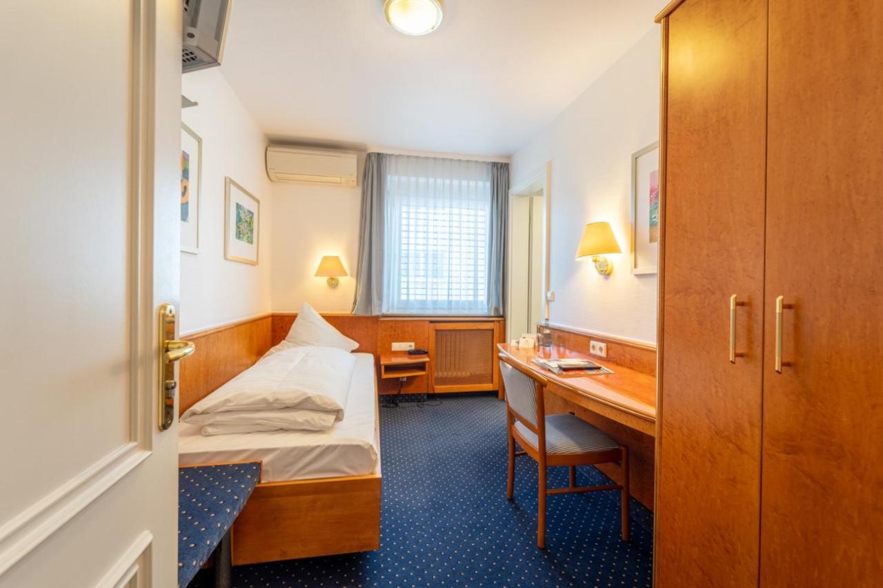 Hotel Wuerttemberger Hof Reutlingen Exterior photo