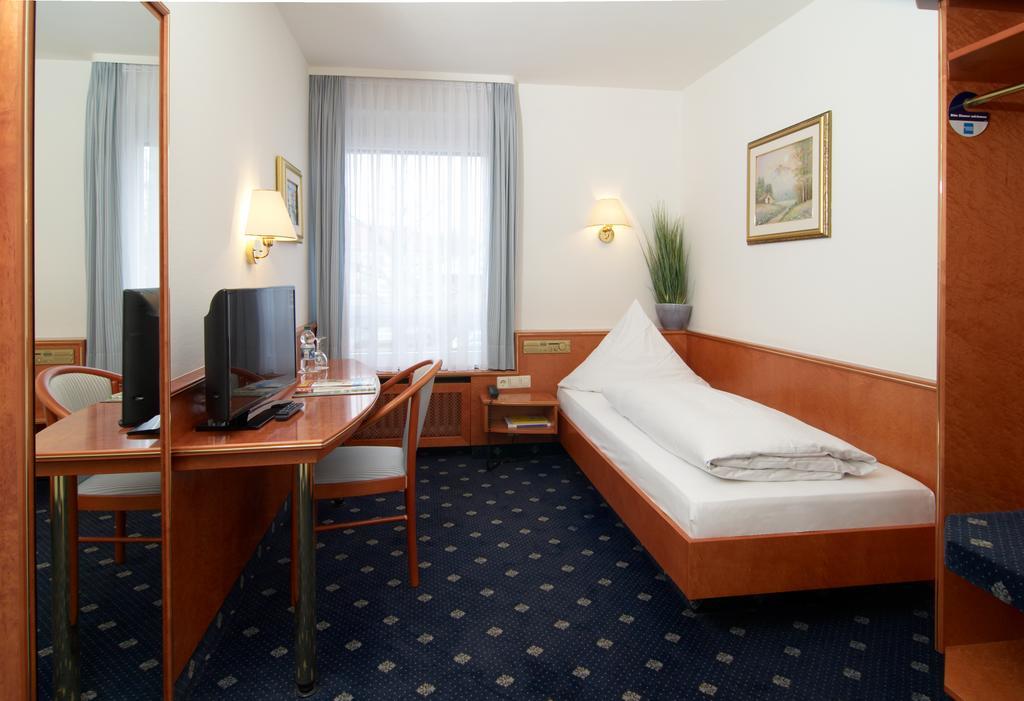 Hotel Wuerttemberger Hof Reutlingen Exterior photo